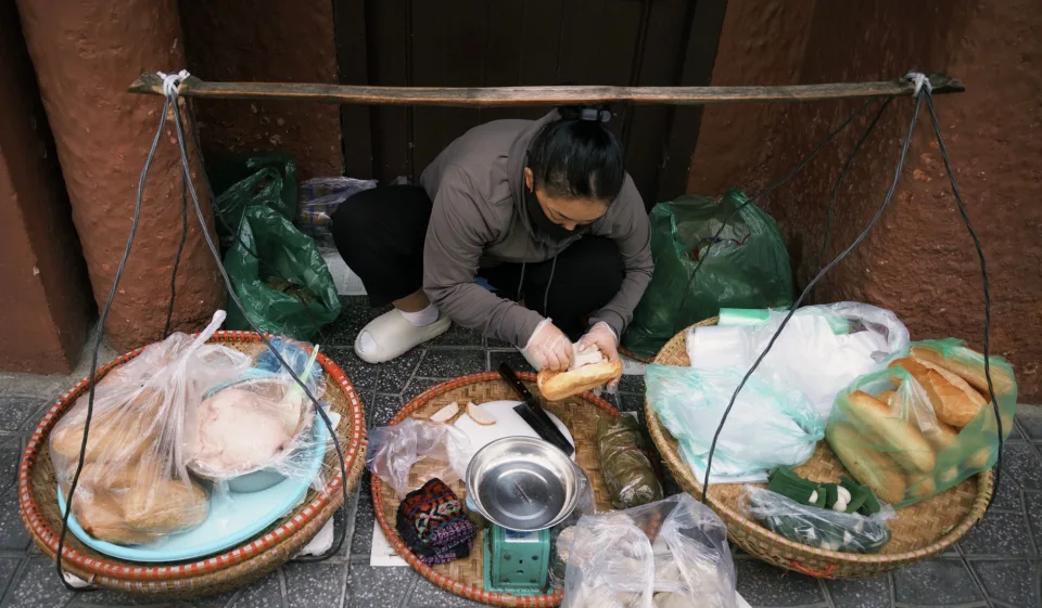 Khu sơ chế nguyên liệu